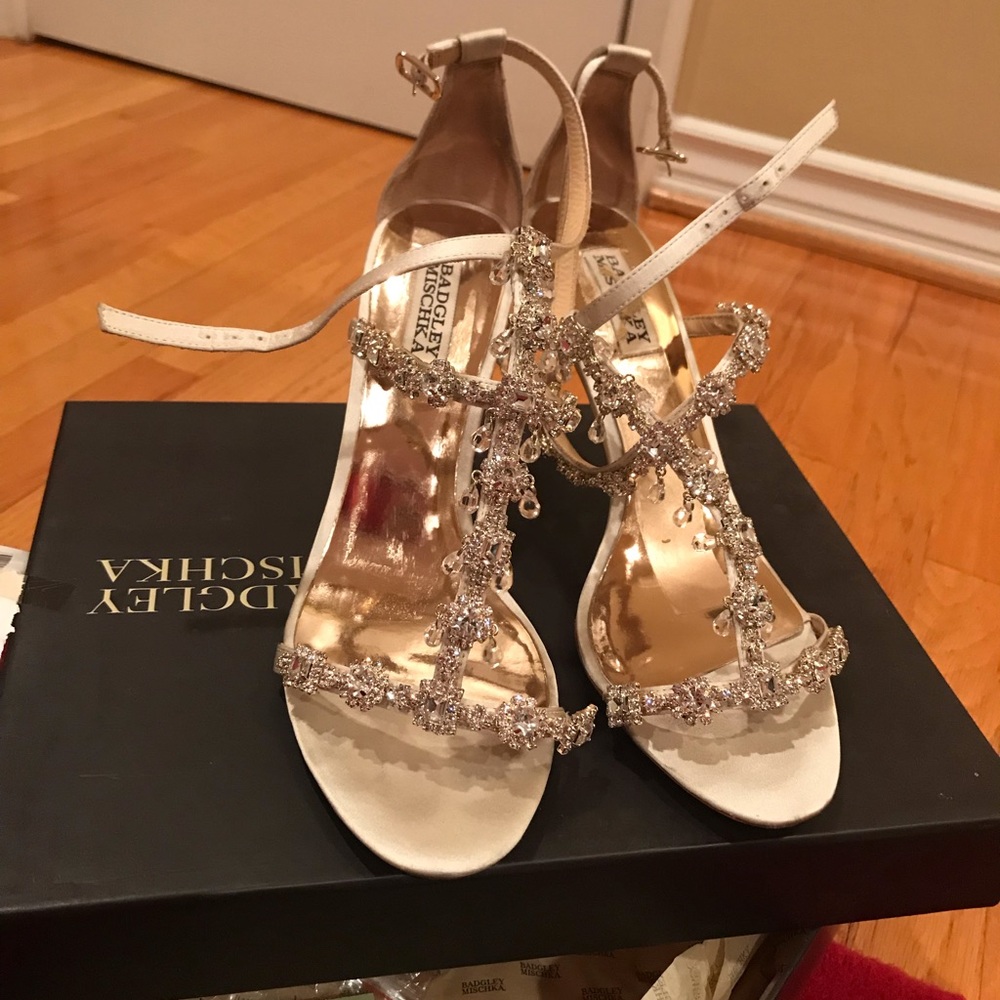 Badgley Mischka jewel encrusted heels size 9.